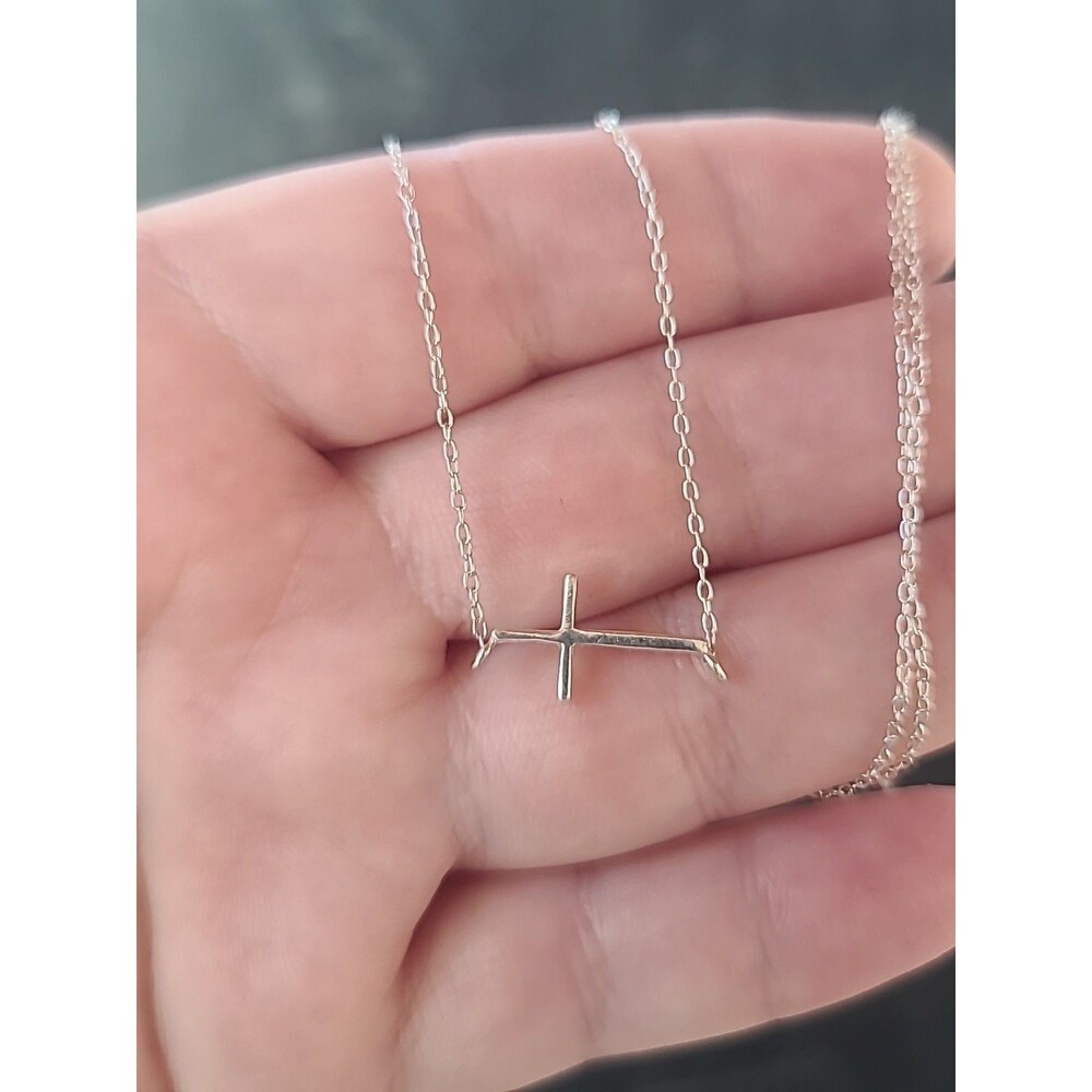 925 Sterling Silver Cross Shaped Pendant Necklace Vintage